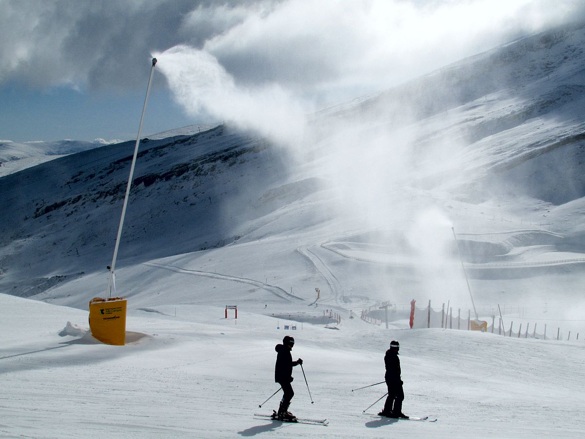 Trabajando Para Que Disfrutes Estaci N De Esqu De Alto Campoo